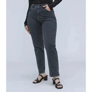 Everlane The Curvy 90’s Cheeky Straight Jean size 28 in washed black NWT